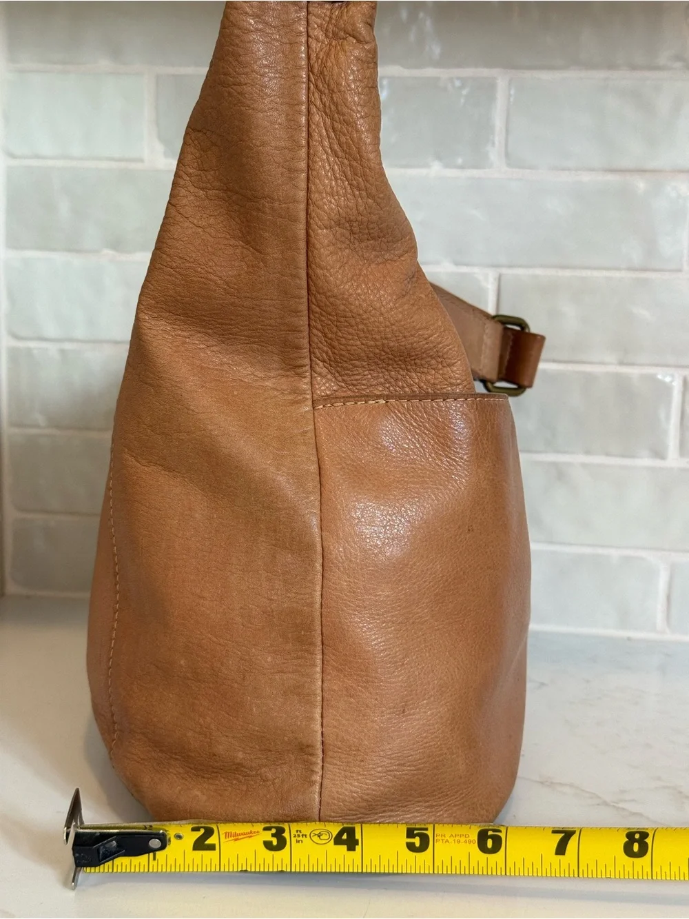 American Leather Co Tan Pebbled Leather Hobo Shoulder Bag Soft Slouch Zip Purse
